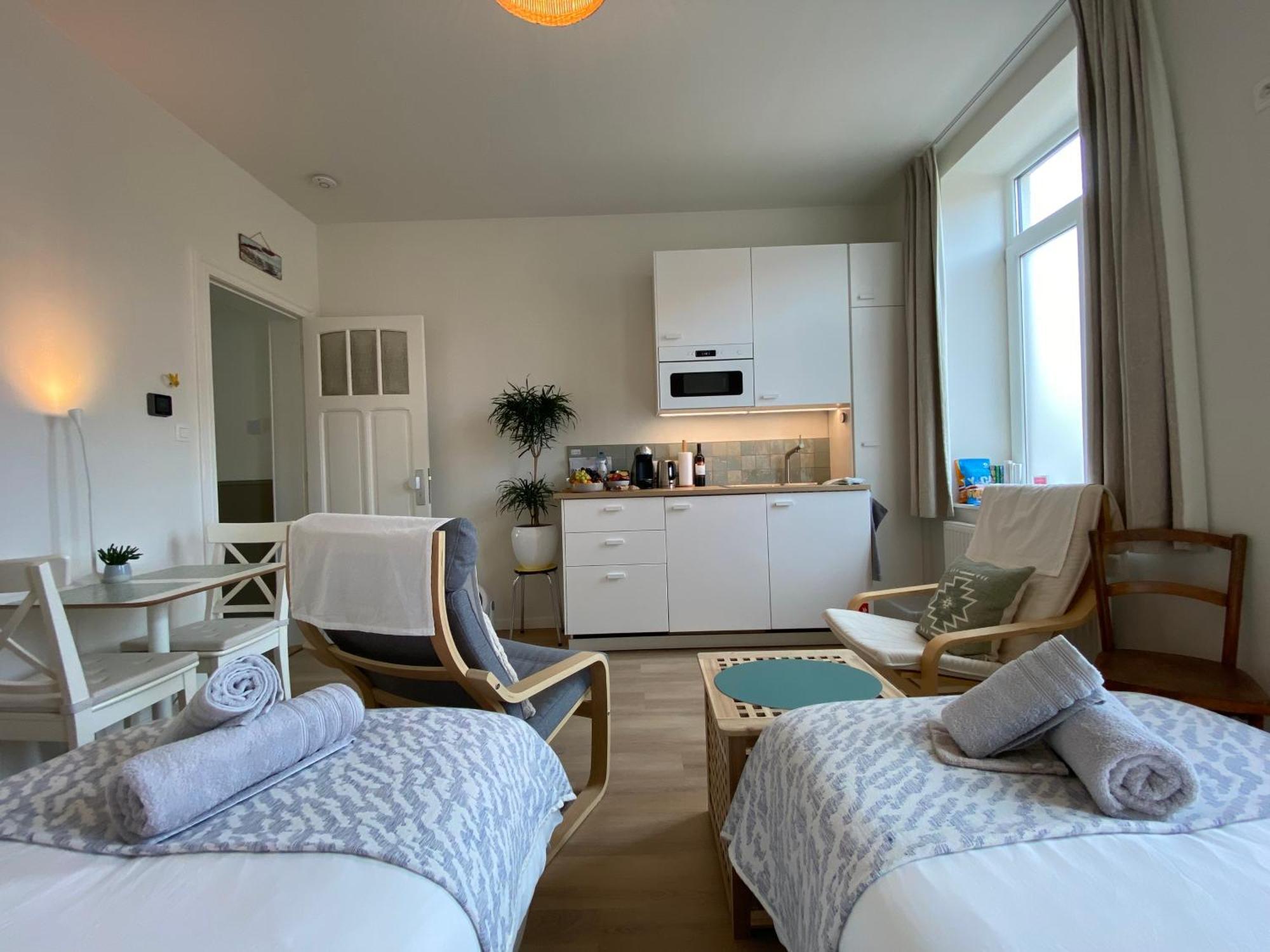 Logies-M Comfort Studios Inc Bikes B&B Ostend Exterior photo