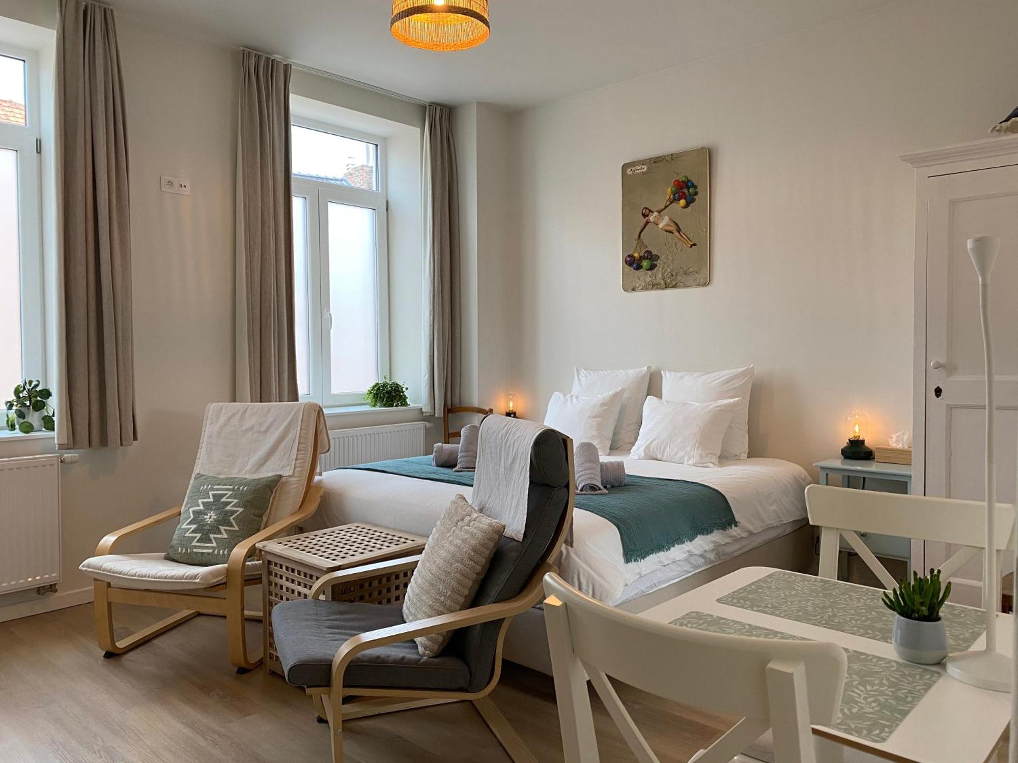 Logies-M Comfort Studios Inc Bikes B&B Ostend Exterior photo